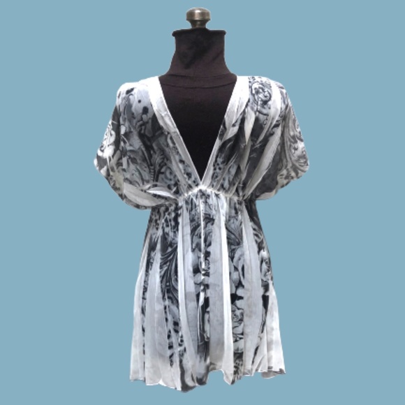 Love Culture, Sheer, beaded, Dress, blouse - Picture 2 of 7